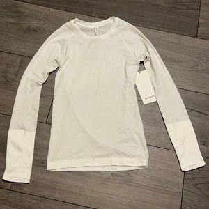 white lululemon swiftly tech long sleeve